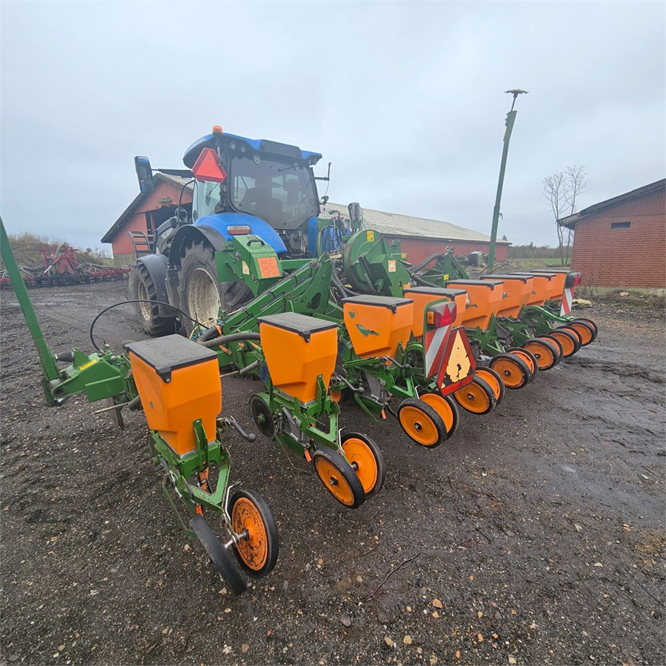 Amazone ED 602-K - آلات البذر والغرس والشتل: صور 4 Amazone ED 602-K - آلات البذر والغرس والشتل: صور 4