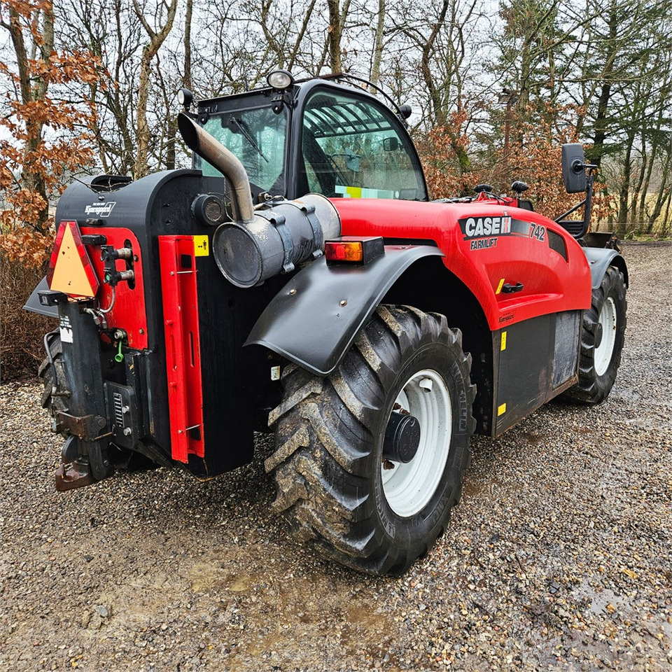 CASE IH Farmlift 742 - رافعة تلسكوبية: صور 4 CASE IH Farmlift 742 - رافعة تلسكوبية: صور 4