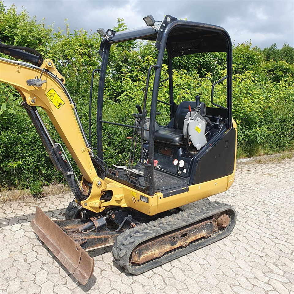 Caterpillar 301.7 D - حفارة مصغرة: صور 4 Caterpillar 301.7 D - حفارة مصغرة: صور 4
