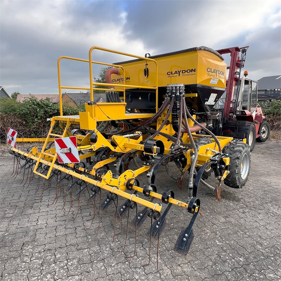 Claydon 4M Hybrid Fert - آلات البذر والغرس والشتل: صور 2 Claydon 4M Hybrid Fert - آلات البذر والغرس والشتل: صور 2