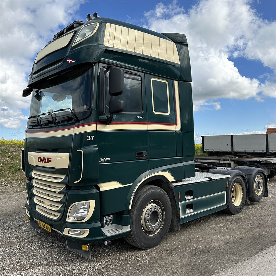DAF XF-Serien FTR - شاحنة جرار: صور 1 DAF XF-Serien FTR - شاحنة جرار: صور 1