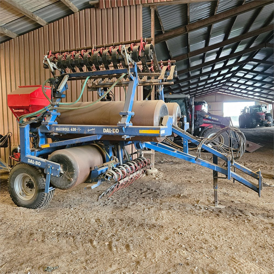 Dalbo MAXIROLL 630 Greenline - الة بذر: صور 2 Dalbo MAXIROLL 630 Greenline - الة بذر: صور 2