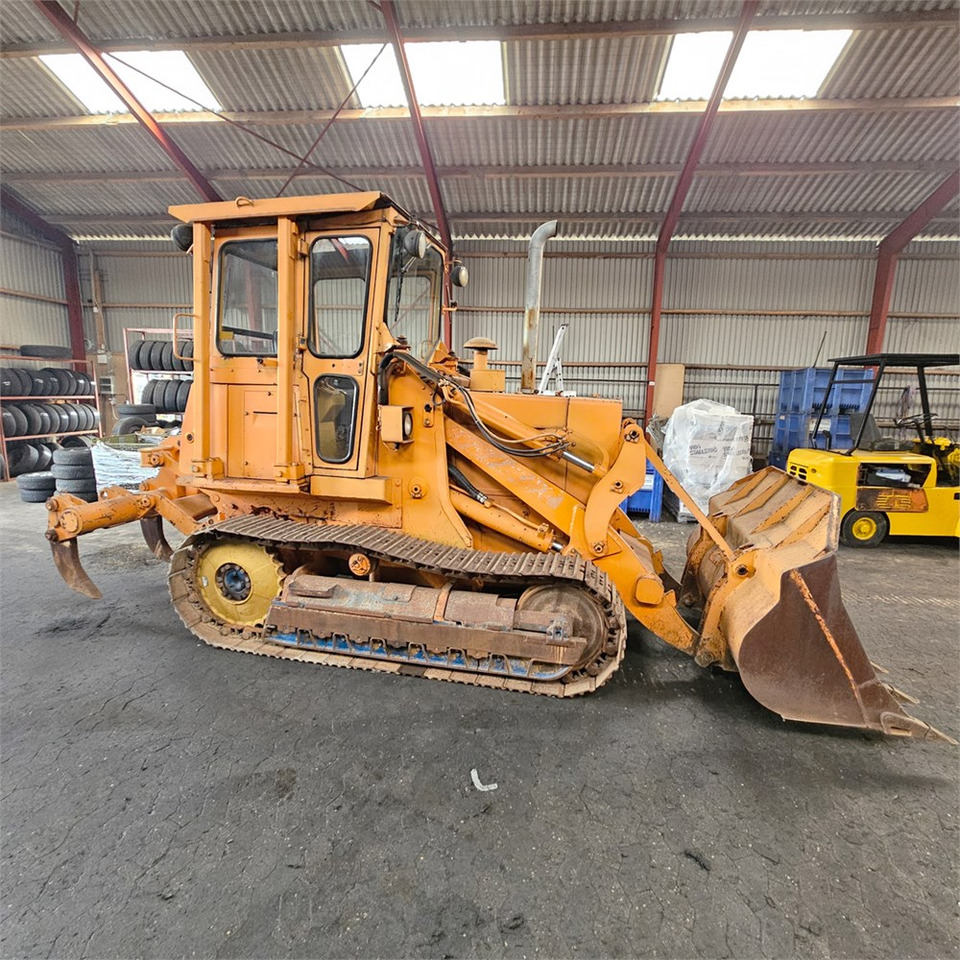 Fiat-Allis 571 FL7 B - اللودر المجنزر: صور 2 Fiat-Allis 571 FL7 B - اللودر المجنزر: صور 2