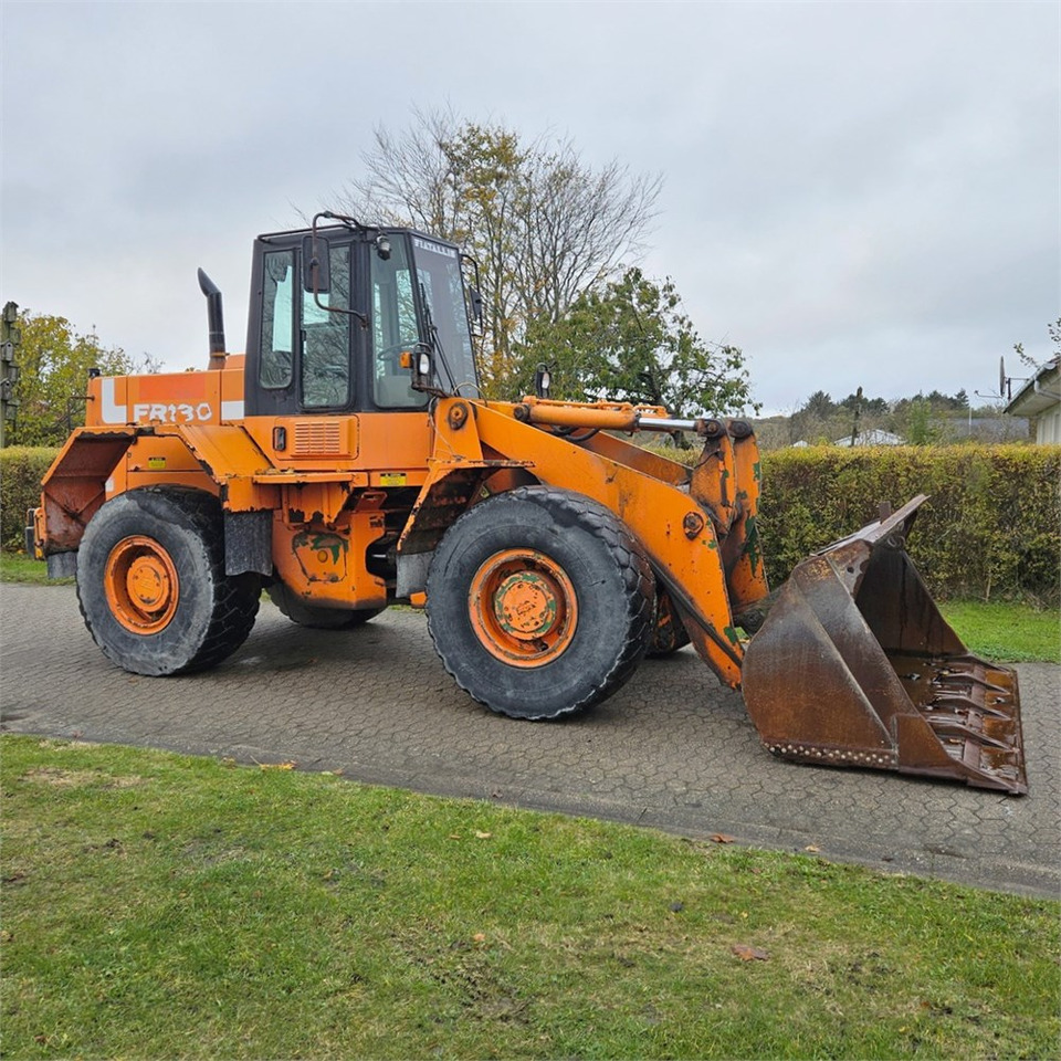 Fiat-Allis FR130 - اللودر بعجل: صور 1 Fiat-Allis FR130 - اللودر بعجل: صور 1