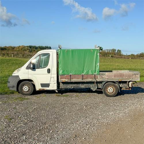 Fiat Ducato 35L ladvogn - شاحنات مسطحة: صور 1 Fiat Ducato 35L ladvogn - شاحنات مسطحة: صور 1