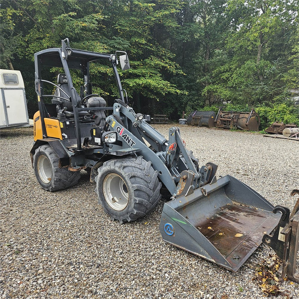 Giant V452T X-TRA HD - اللودر بعجل: صور 2 Giant V452T X-TRA HD - اللودر بعجل: صور 2