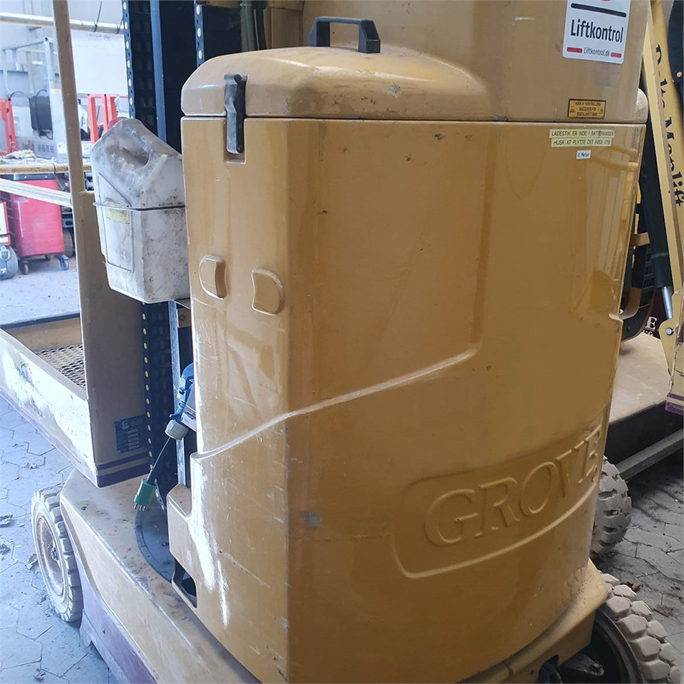 Grove Toucan 800 - الرأسي رفع الصاري: صور 4 Grove Toucan 800 - الرأسي رفع الصاري: صور 4