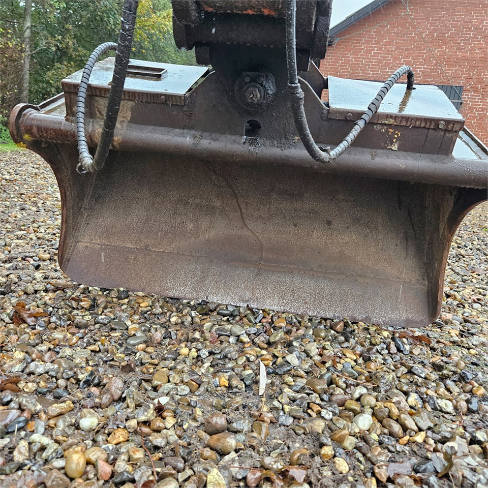 حفارة مصغرة Hitachi FH50 U: صور 21