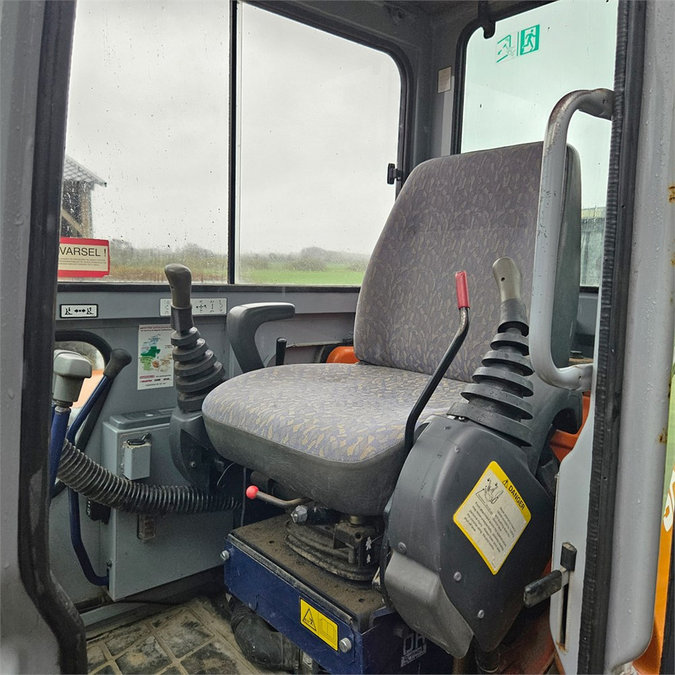 حفارة مصغرة Hitachi FH50 U: صور 9