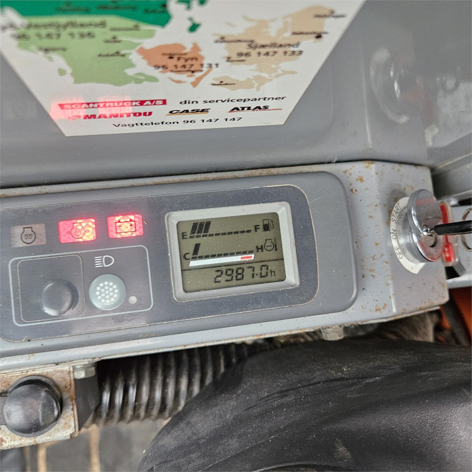 حفارة مصغرة Hitachi FH50 U: صور 12