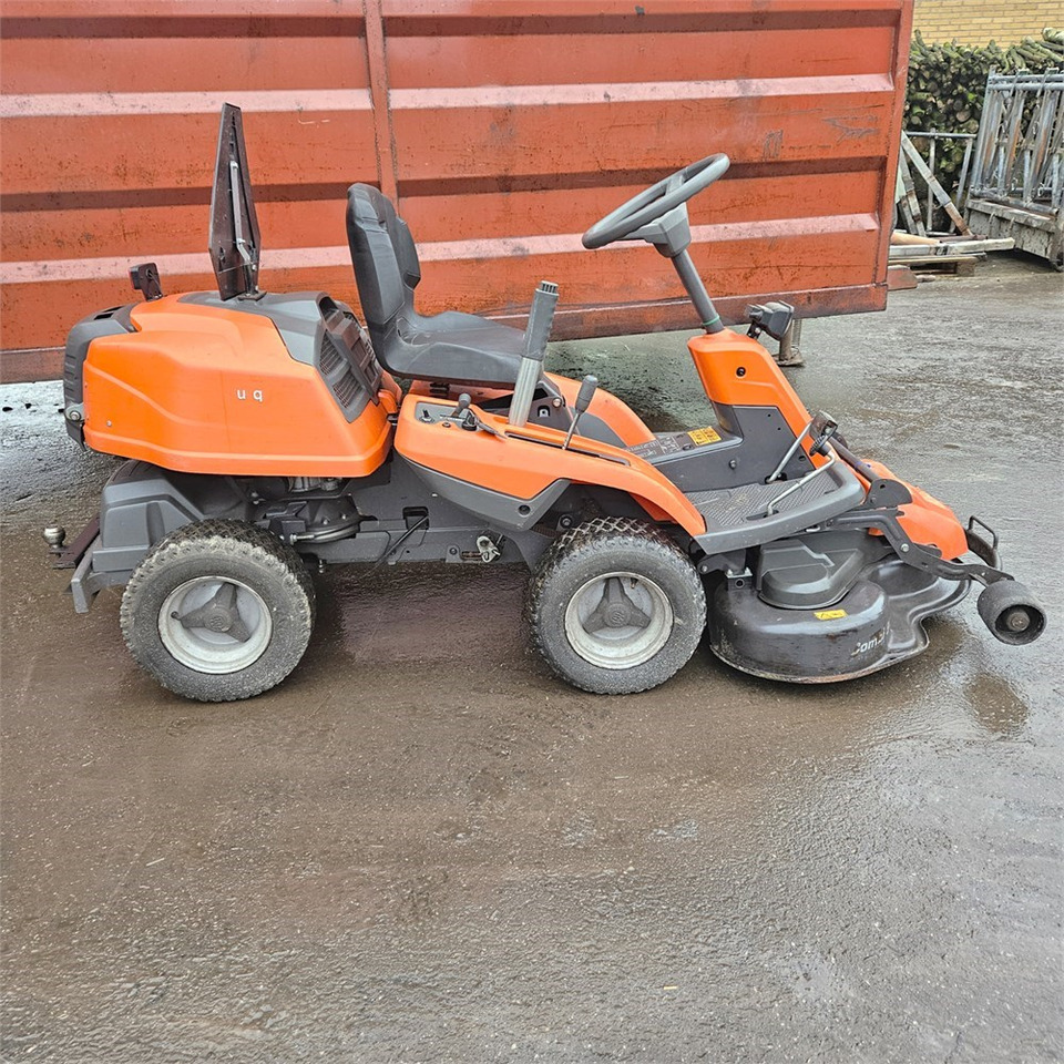 Husqvarna R213C - جزازة المروج: صور 3 Husqvarna R213C - جزازة المروج: صور 3