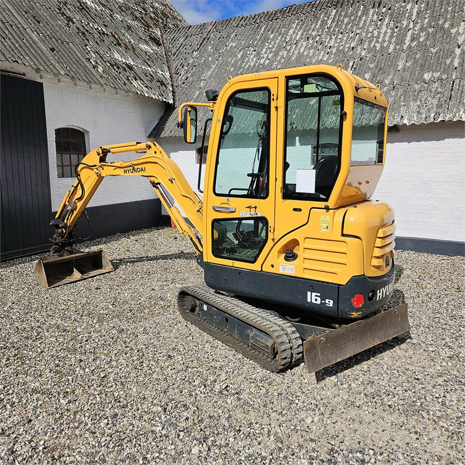 Hyundai Robex 16-9 - حفارة مصغرة: صور 3 Hyundai Robex 16-9 - حفارة مصغرة: صور 3