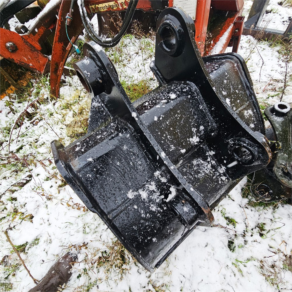 JCB 40 cm - بكت حفار - آلات البناء: صور 3 JCB 40 cm - بكت حفار - آلات البناء: صور 3