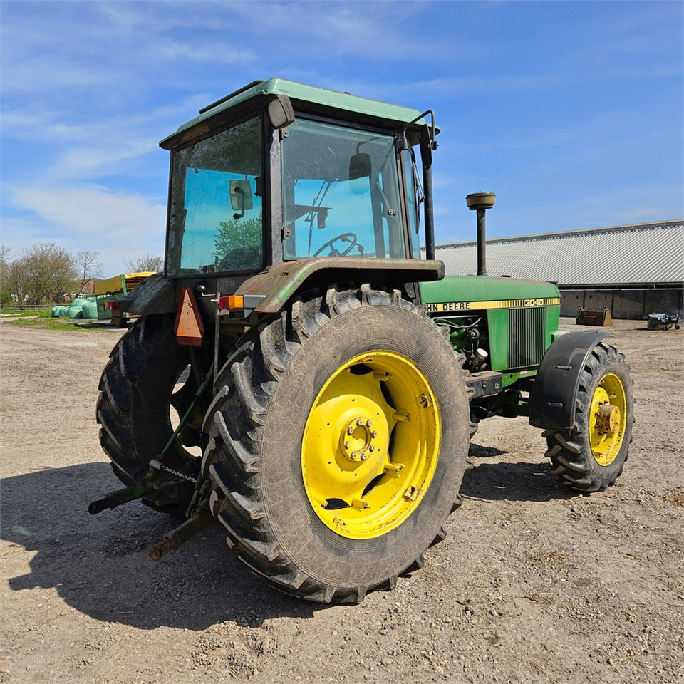 John Deere 3040 - جرار: صور 5 John Deere 3040 - جرار: صور 5