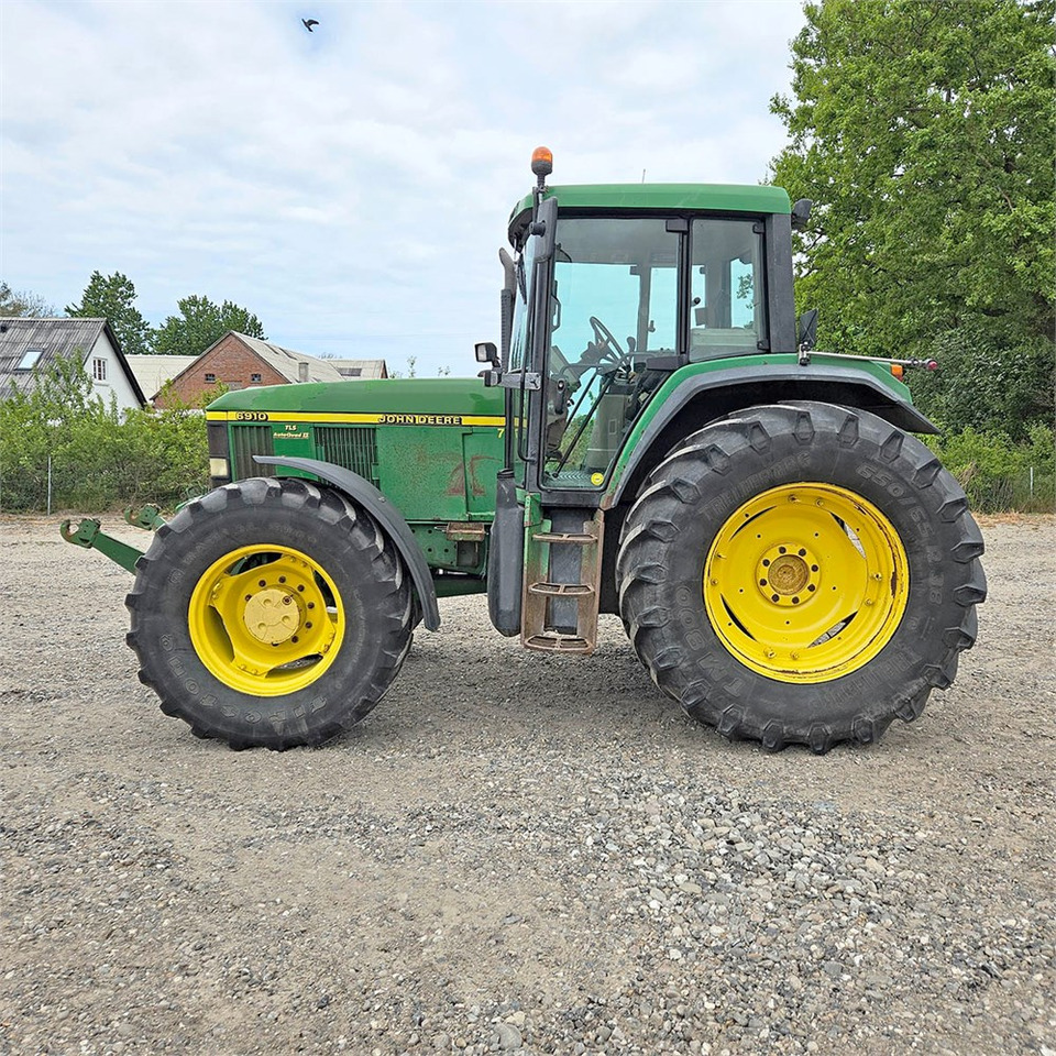 John Deere 6910 - جرار: صور 2 John Deere 6910 - جرار: صور 2