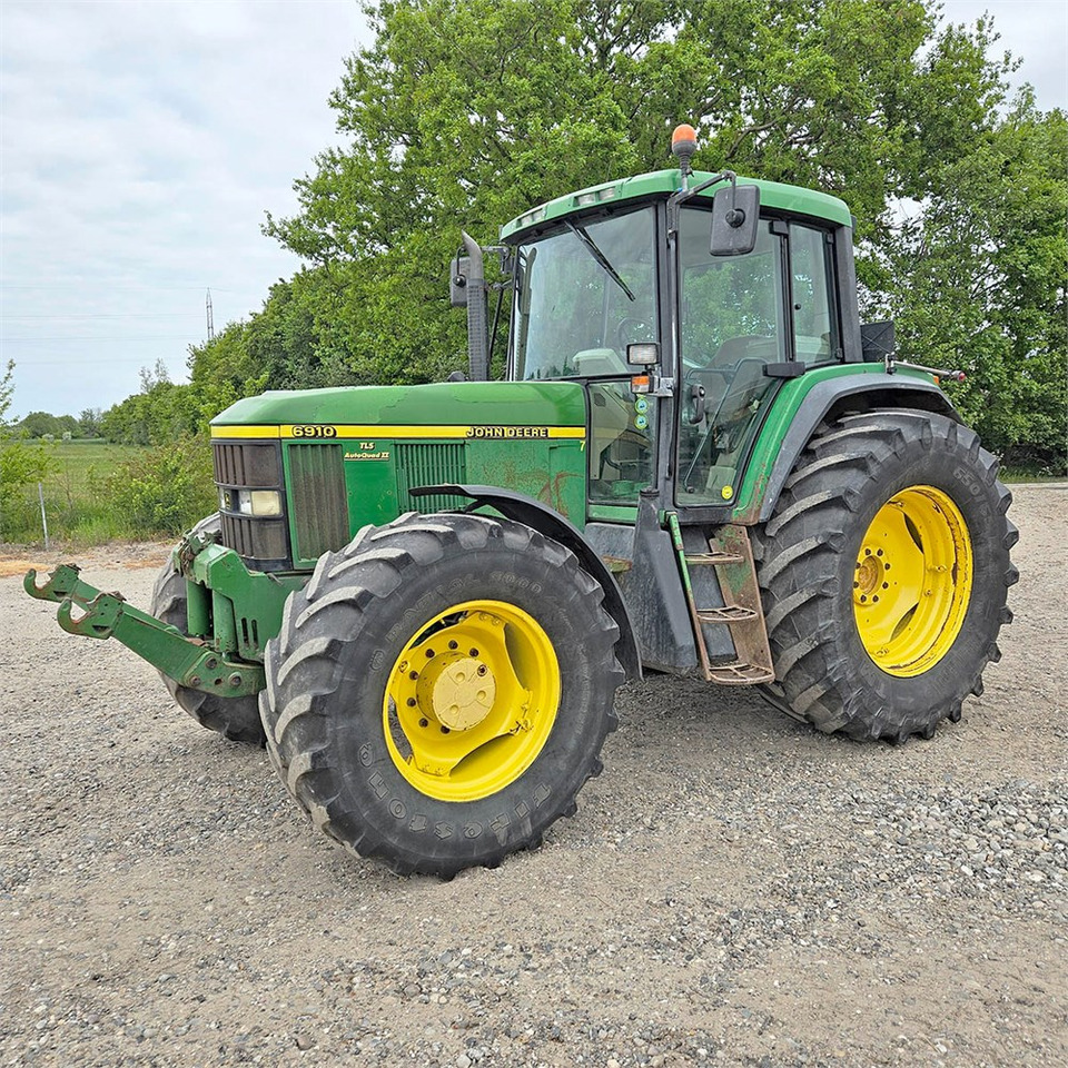 John Deere 6910 - جرار: صور 1 John Deere 6910 - جرار: صور 1