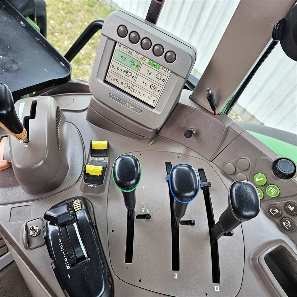 جرار John Deere 6930 MW2: صور 12