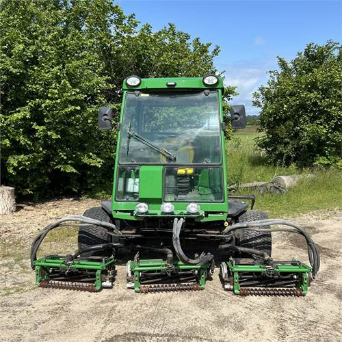 John Deere 8700 PC FM - جزازة المروج: صور 4 John Deere 8700 PC FM - جزازة المروج: صور 4