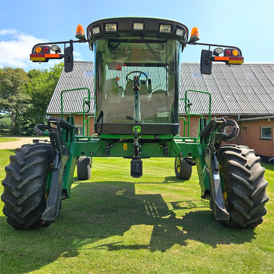 John Deere W150 - آلة حصاد: صور 4 John Deere W150 - آلة حصاد: صور 4