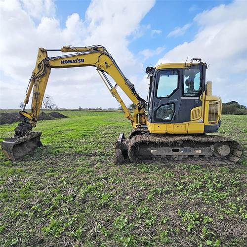 Komatsu FC118 MR-8 - حفارات زحافة: صور 1 Komatsu FC118 MR-8 - حفارات زحافة: صور 1
