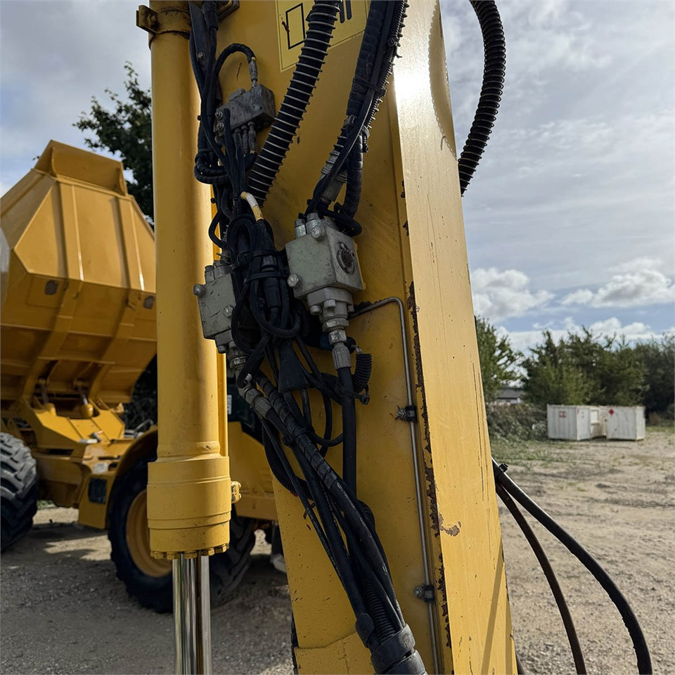 حفارات زحافة Komatsu PC138US: صور 35