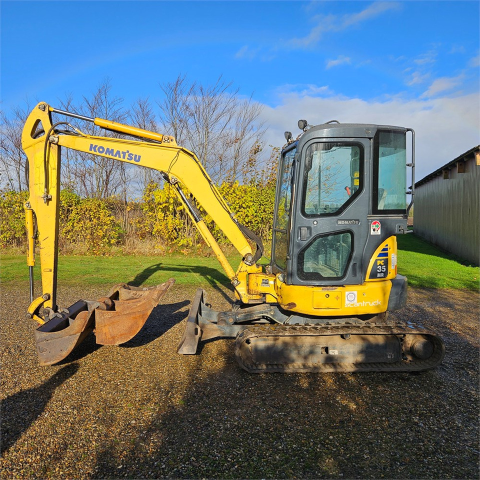Komatsu PC35MR-3 - حفارة مصغرة: صور 3 Komatsu PC35MR-3 - حفارة مصغرة: صور 3