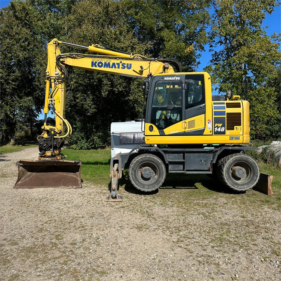 Komatsu PW148-11 - حفارة على عجلات: صور 2 Komatsu PW148-11 - حفارة على عجلات: صور 2