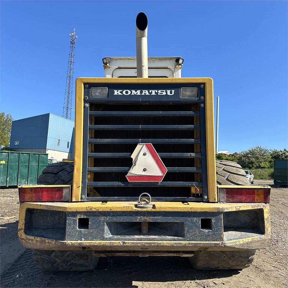 Komatsu WA500-1 - اللودر بعجل: صور 5 Komatsu WA500-1 - اللودر بعجل: صور 5