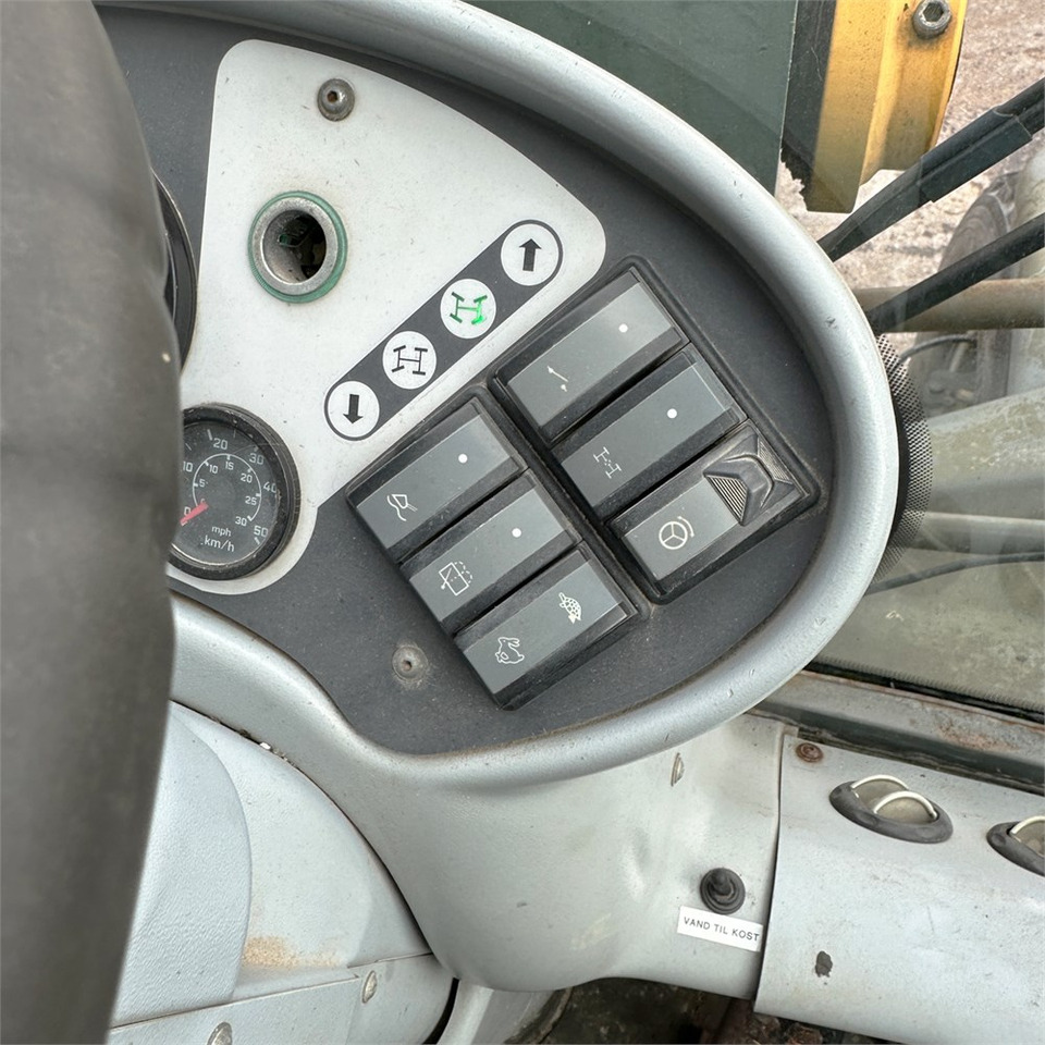 Kramer 380 إيجار Kramer 380: صور 16 Kramer 380 إيجار Kramer 380: صور 16