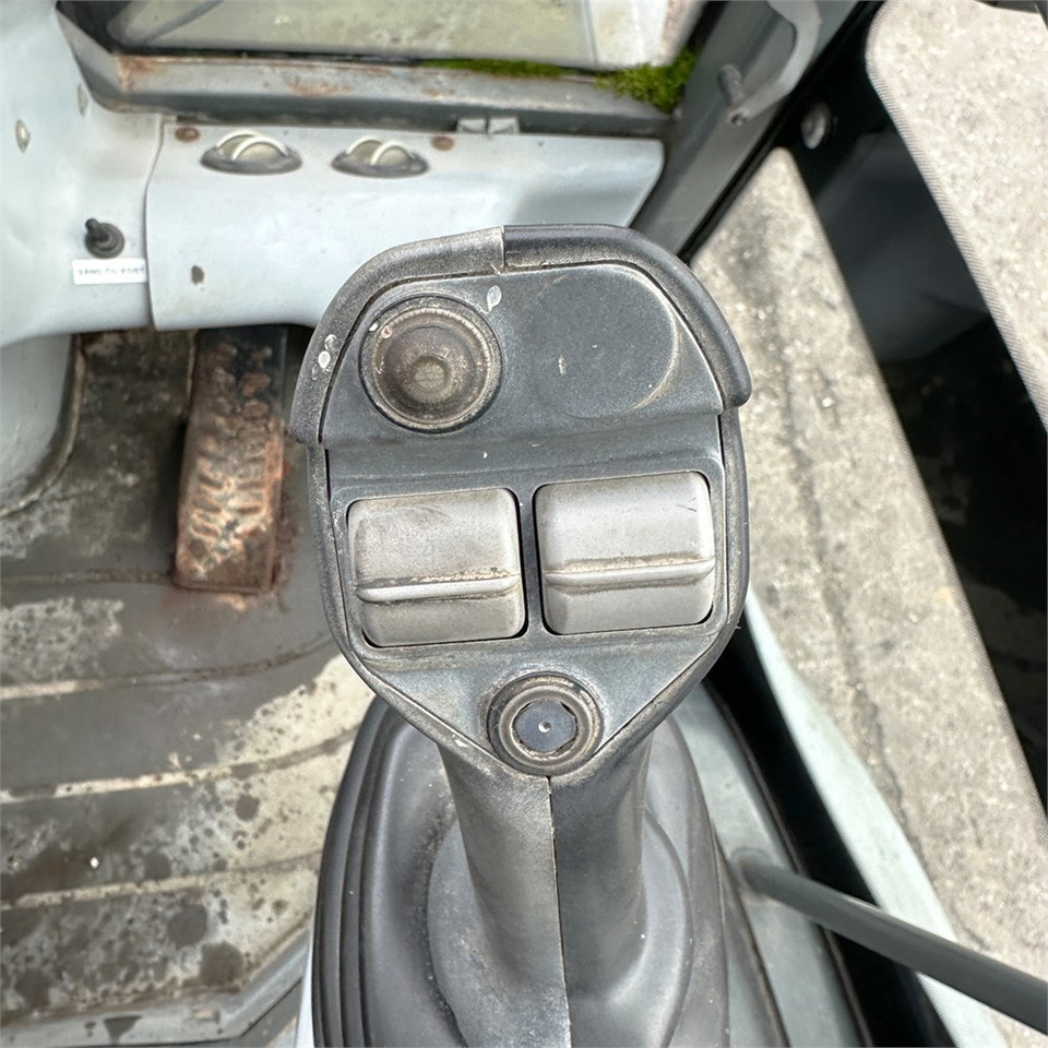 Kramer 380 إيجار Kramer 380: صور 14 Kramer 380 إيجار Kramer 380: صور 14