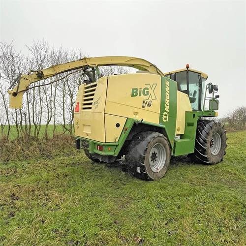 Krone BiG X V8 - حصادة الأعلاف: صور 3 Krone BiG X V8 - حصادة الأعلاف: صور 3