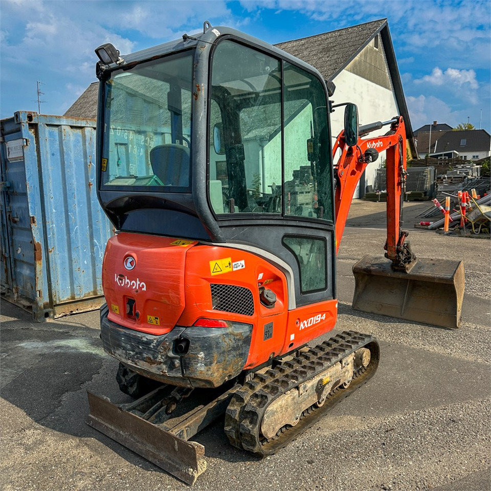 Kubota KX019-4 - حفارة مصغرة: صور 5 Kubota KX019-4 - حفارة مصغرة: صور 5