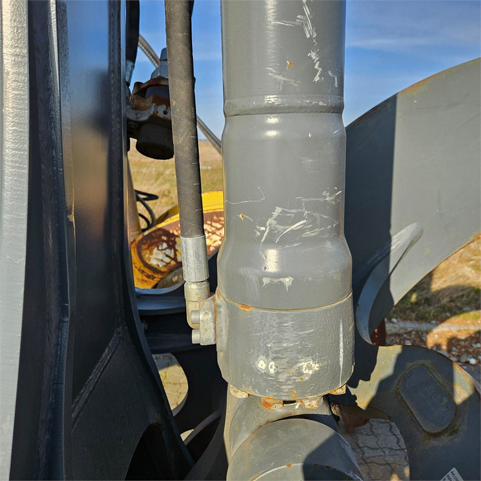 حفارة النقل والشحن Liebherr GMH 120-1: صور 16