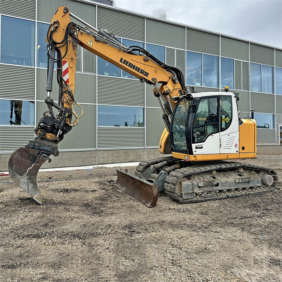 Liebherr R914 Compact Litronic - حفارة مصغرة: صور 1 Liebherr R914 Compact Litronic - حفارة مصغرة: صور 1