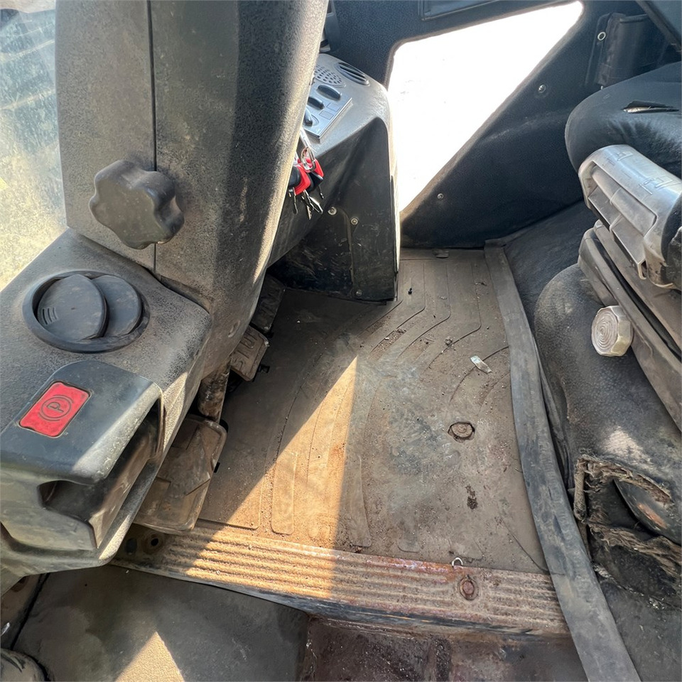 رافعة شوكية Linde H35D: صور 18 رافعة شوكية Linde H35D: صور 18