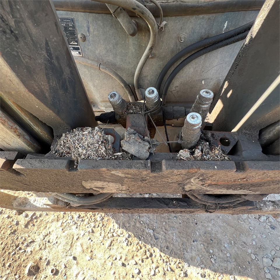 رافعة شوكية Linde H35D: صور 24 رافعة شوكية Linde H35D: صور 24