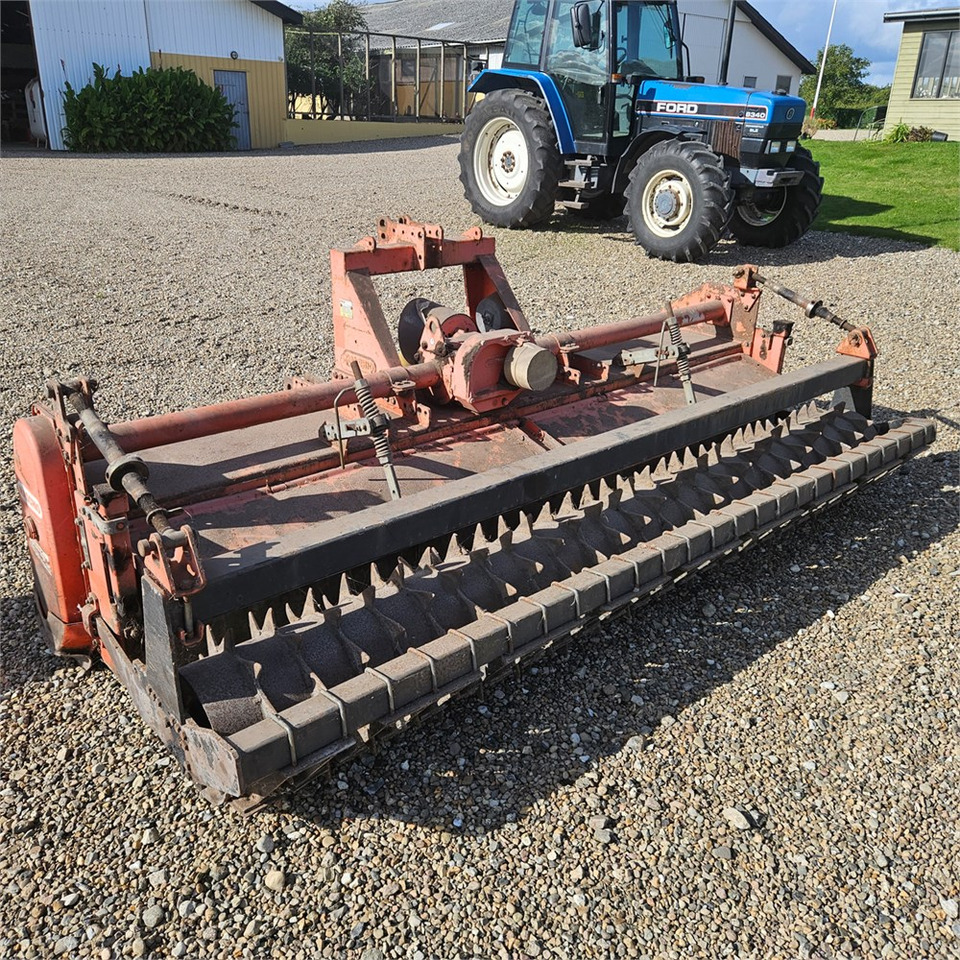 Maschio CB300 - محراث الدوار: صور 2 Maschio CB300 - محراث الدوار: صور 2