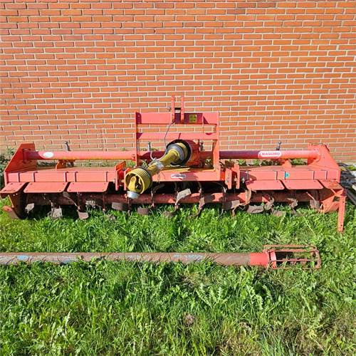 Maschio Fresa C 300 - محراث الدوار: صور 3 Maschio Fresa C 300 - محراث الدوار: صور 3