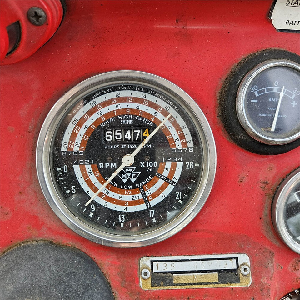 جرار Massey Ferguson MF135: صور 14
