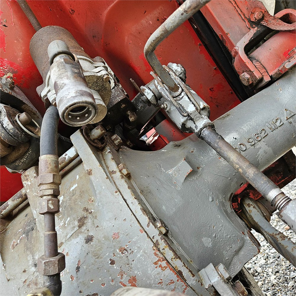 جرار Massey Ferguson MF135: صور 26