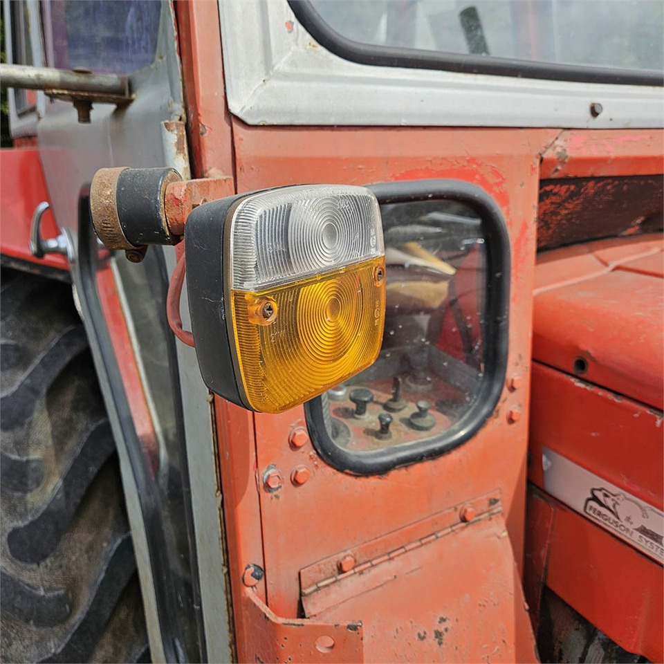 جرار Massey Ferguson MF135: صور 32