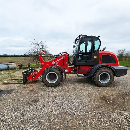 Max Loader 825 - اللودر بعجل: صور 1 Max Loader 825 - اللودر بعجل: صور 1