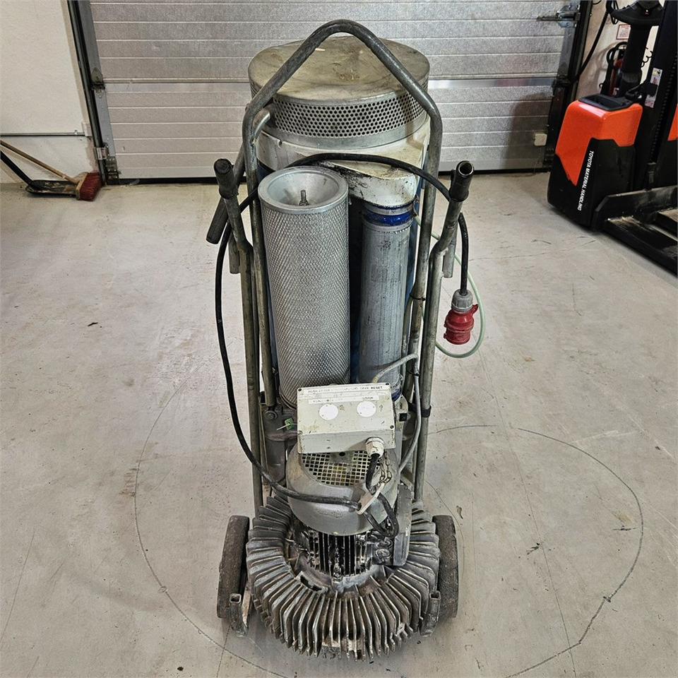 Nederman 7,5 kW - معدات التكييف: صور 5 Nederman 7,5 kW - معدات التكييف: صور 5