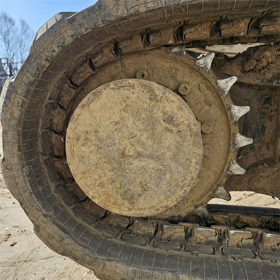 حفارة مصغرة New Holland E26C: صور 39