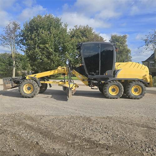 New Holland F 106.7A - آلة تسوية الأرض: صور 4 New Holland F 106.7A - آلة تسوية الأرض: صور 4