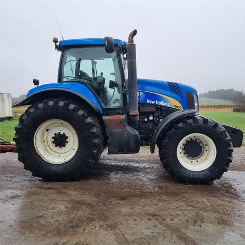 New Holland T8050 Class 5 - جرار: صور 2 New Holland T8050 Class 5 - جرار: صور 2