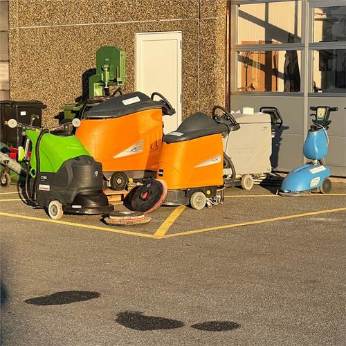 Nilfisk BA 530 - ماكينة فرك وتجفيف: صور 2 Nilfisk BA 530 - ماكينة فرك وتجفيف: صور 2