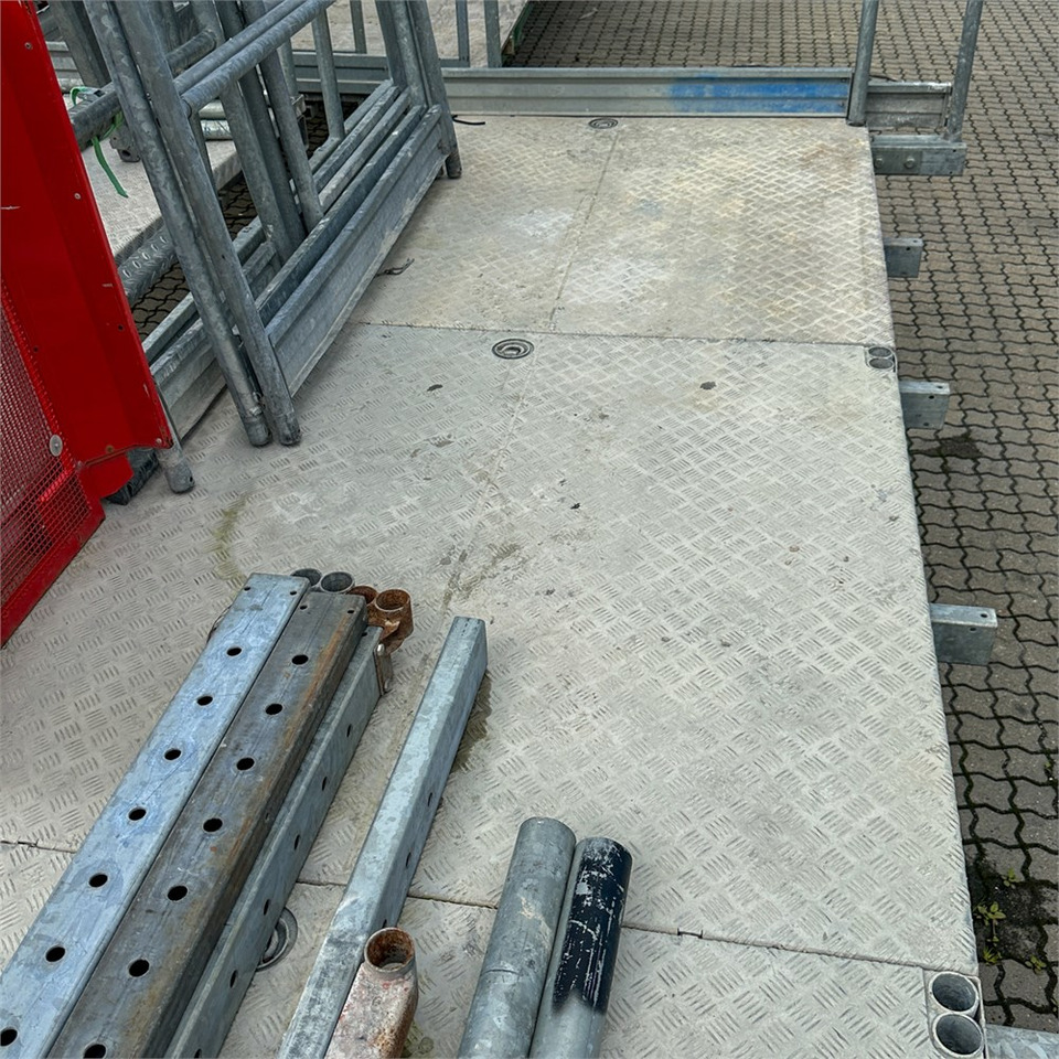 منصات هيدروليكية متنقلة Scanclimber SC 8000: صور 6 منصات هيدروليكية متنقلة Scanclimber SC 8000: صور 6