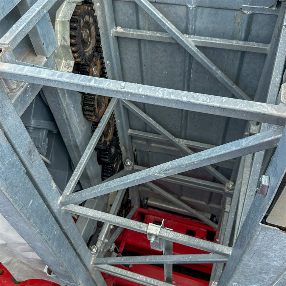 منصات هيدروليكية متنقلة Scanclimber SC 8000: صور 8 منصات هيدروليكية متنقلة Scanclimber SC 8000: صور 8