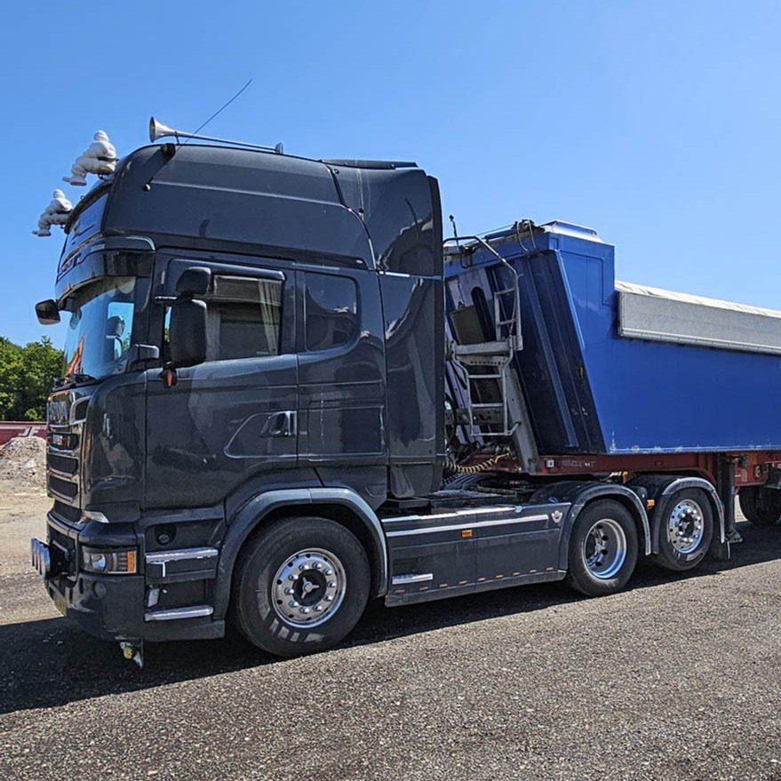 Scania V8 PGR 730 - شاحنة جرار: صور 1 Scania V8 PGR 730 - شاحنة جرار: صور 1